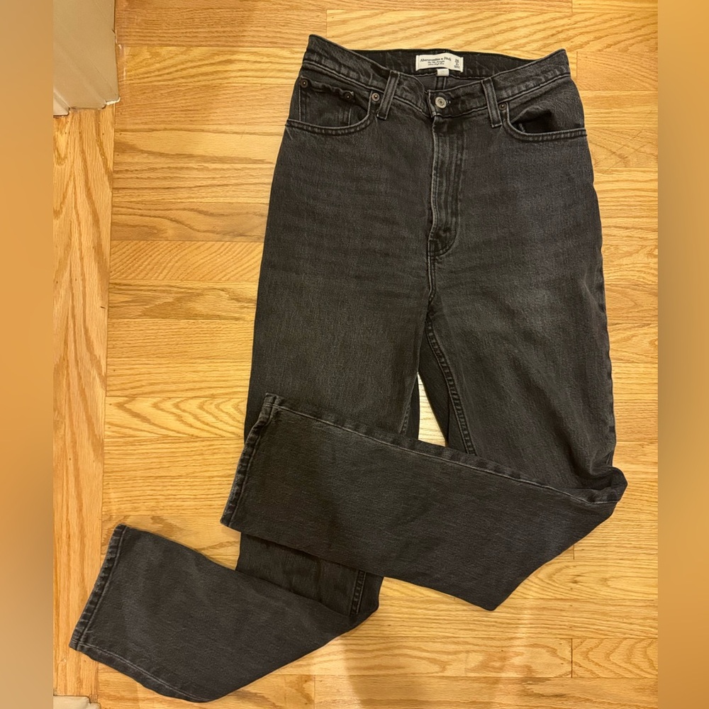 Abercrombie & Fitch Dark Gray The 90s Ultra High Rise